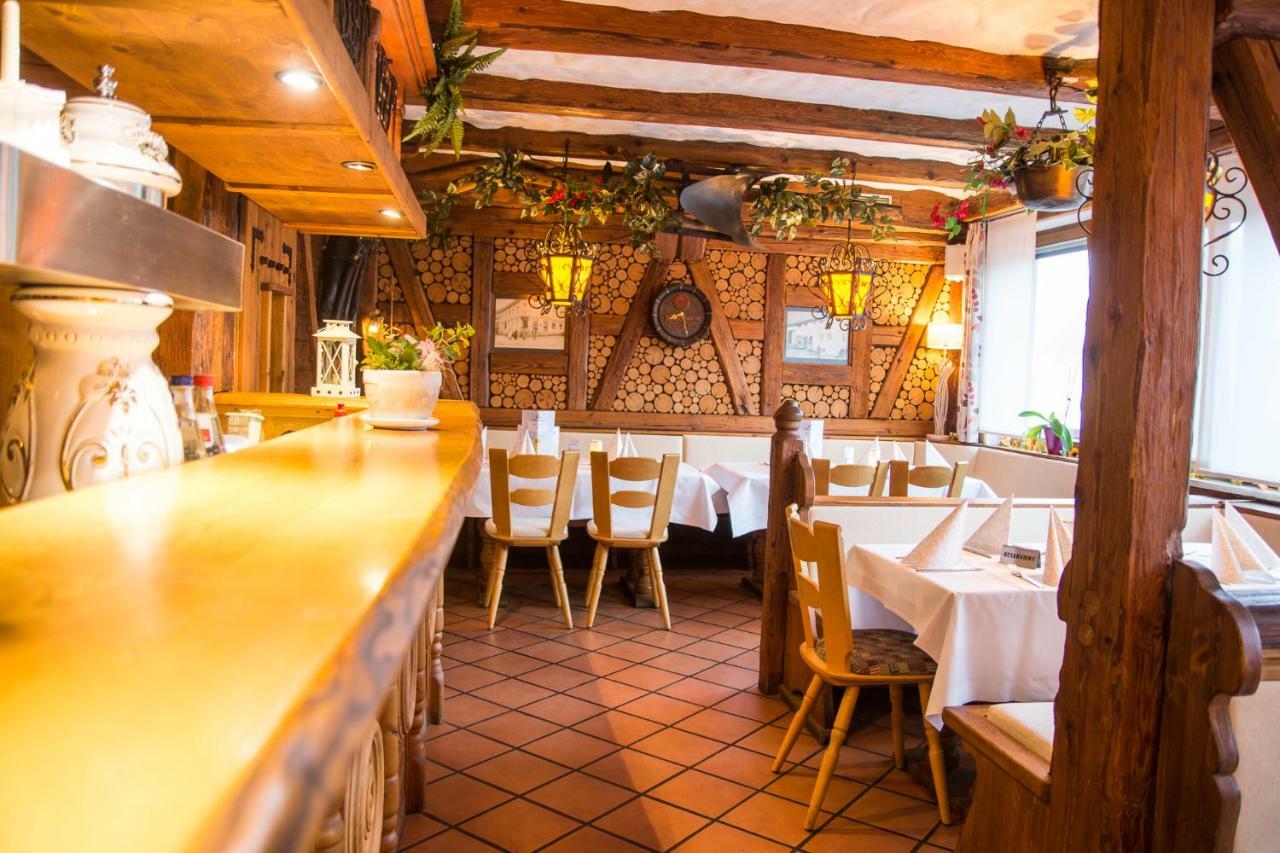 Hotel Gasthof Stern Nusplingen エクステリア 写真