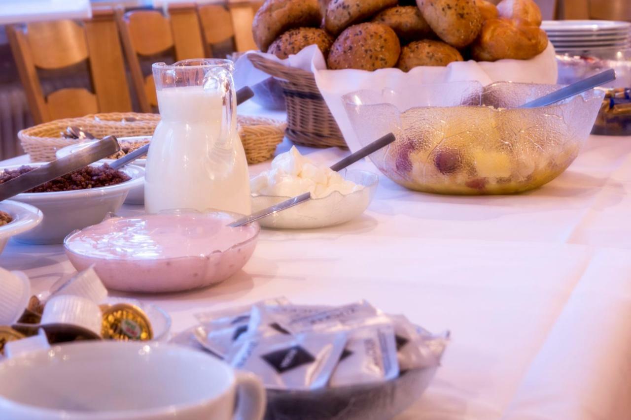 Hotel Gasthof Stern Nusplingen エクステリア 写真